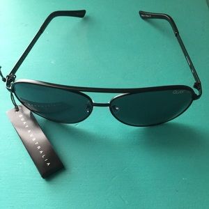 Quay Australia Vivienne black sunglasses